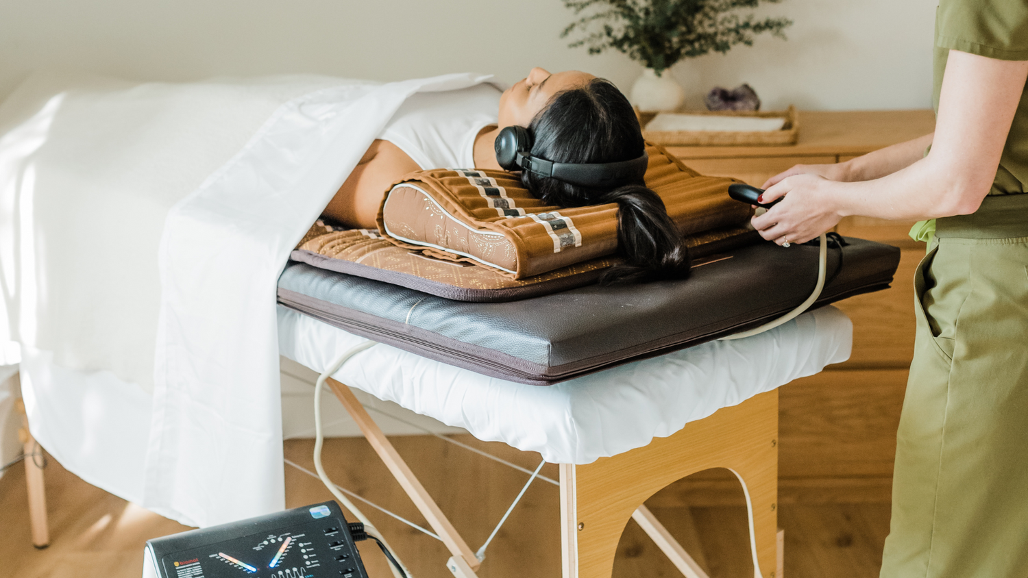MediCrystal vs. BioMat® Amethyst Infrared Mat